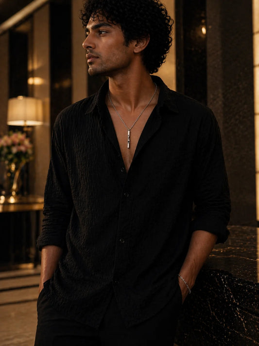 Bar pendant necklace on a man, silver chain with rectangular pendant